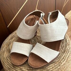 Heeled sandals